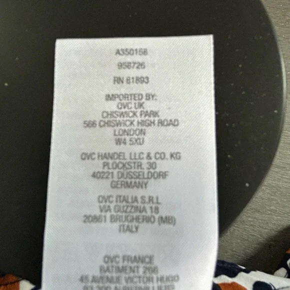 Susan Graver Navy and Gold Floral Capris - Picture 5 of 5